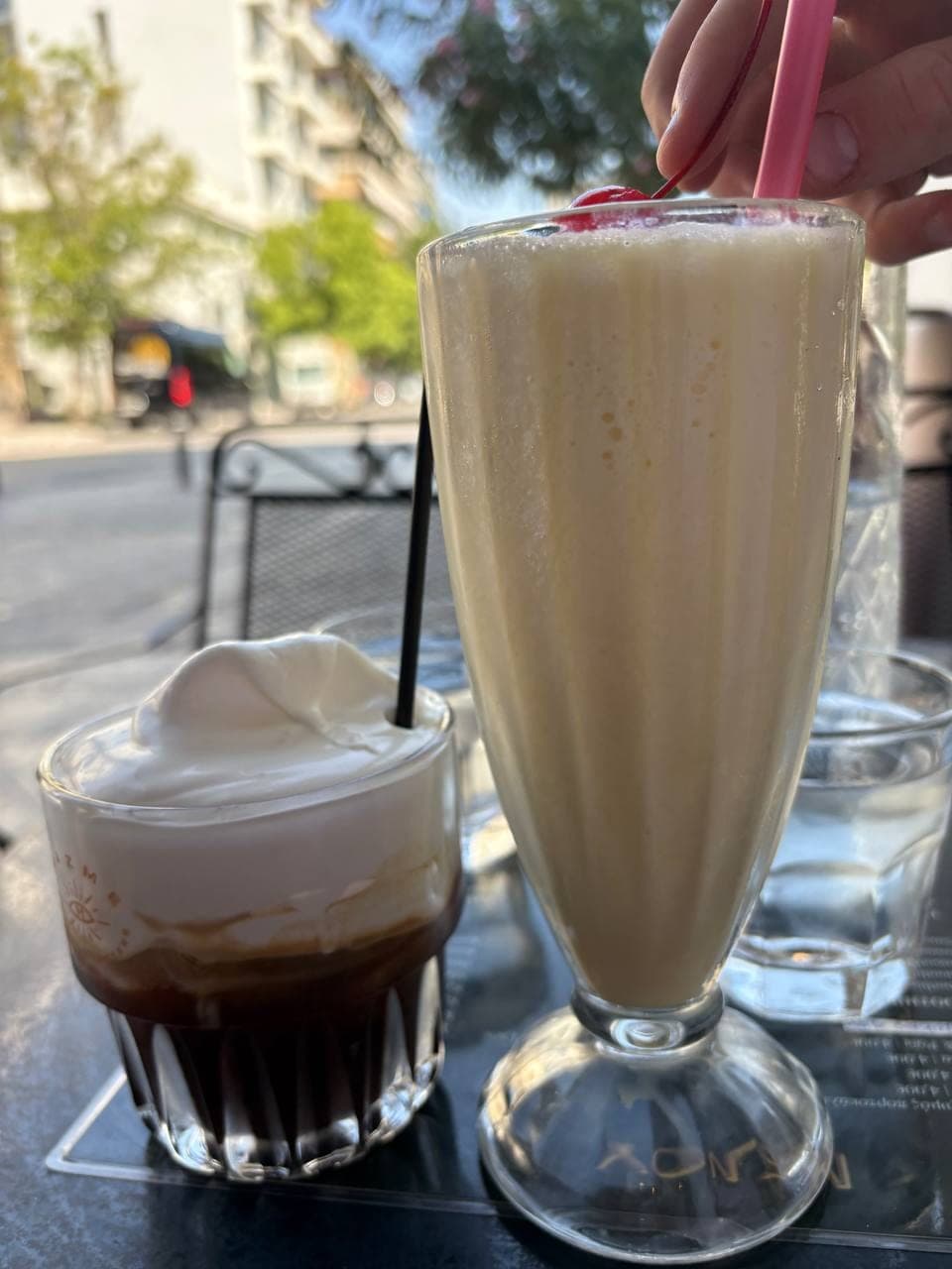 Freddo and mango smoothie with Lukas